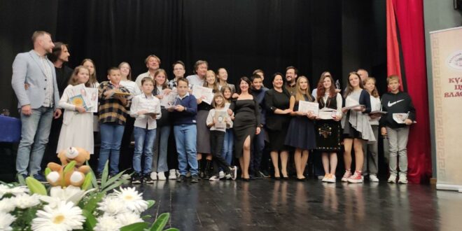 Inga i Vera najuspešnije na osmom festivalu “Stih za Ogija i Bogdanovo pero”